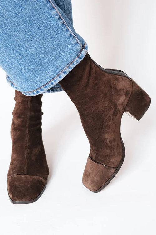 Abigail™ | Elegant Heeled Boots