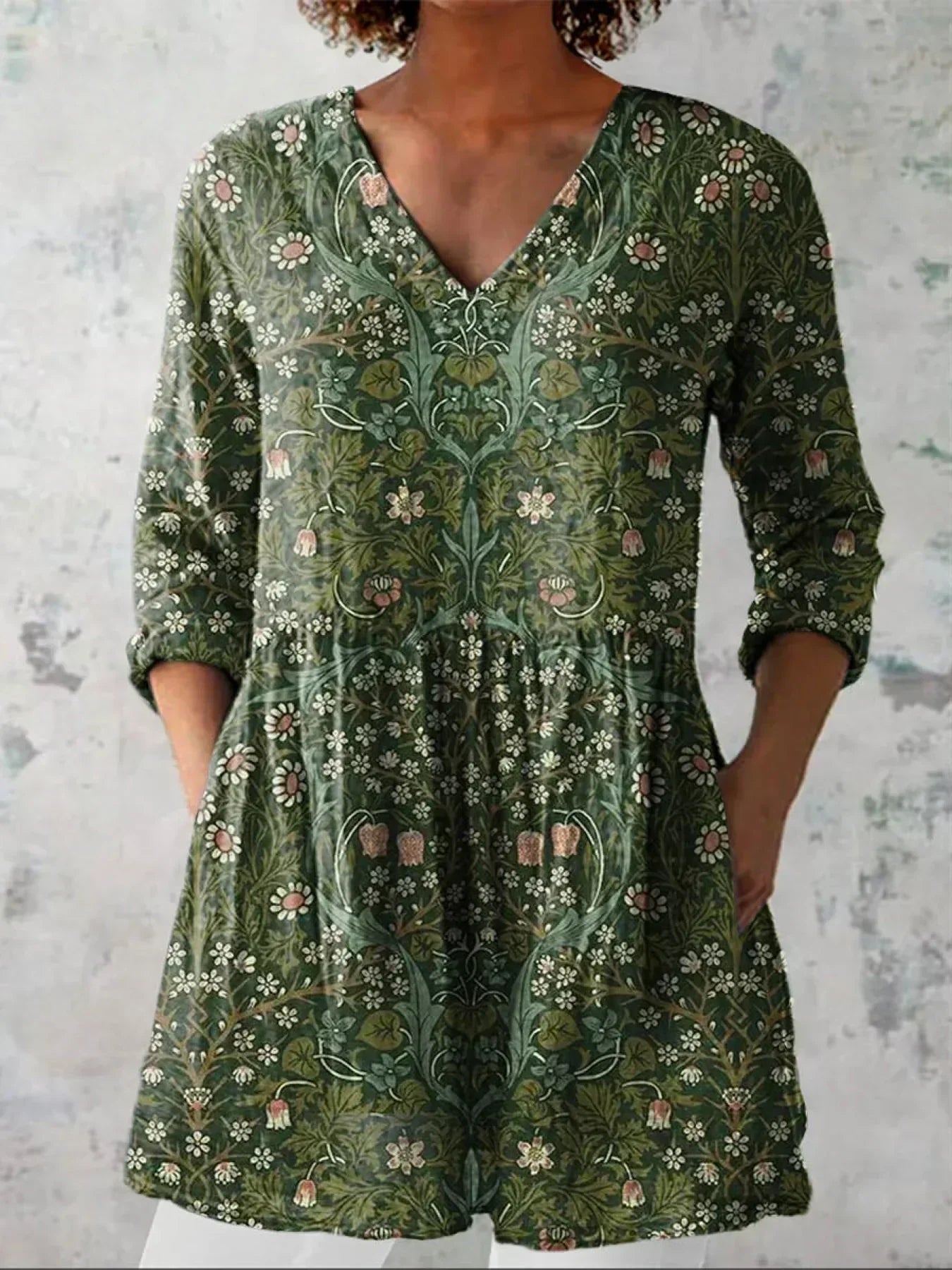 Harriet | Vintage Floral V-Neck Shirt
