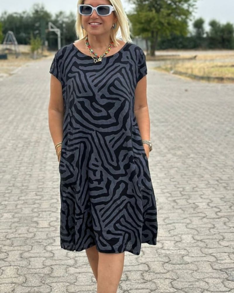 Claudia™ | Summer Dress with Round Neckline and Beautiful Print