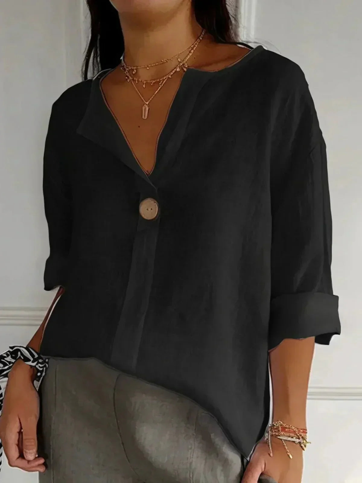 Barbara | Relaxed V-Neck Top