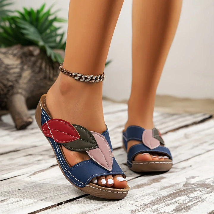 Sandra™ | Elegant Slip-On Sandals with Leaf Pattern