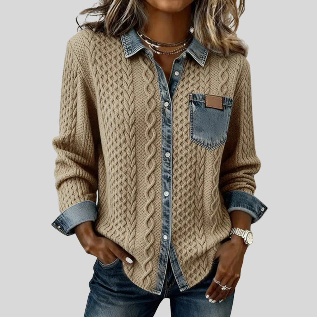 AMBRA – Top Patchwork Tricoté avec Accents Denim