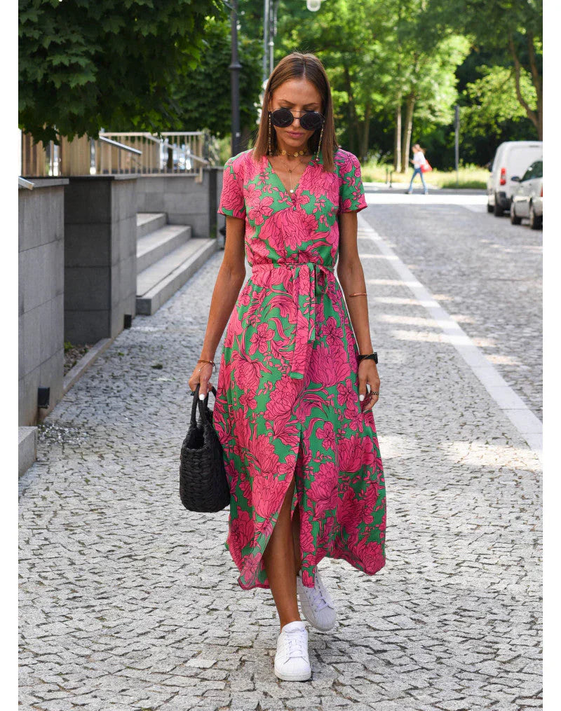 Annie™ | Elegant Dress with V-Neck and Tummy Coverage