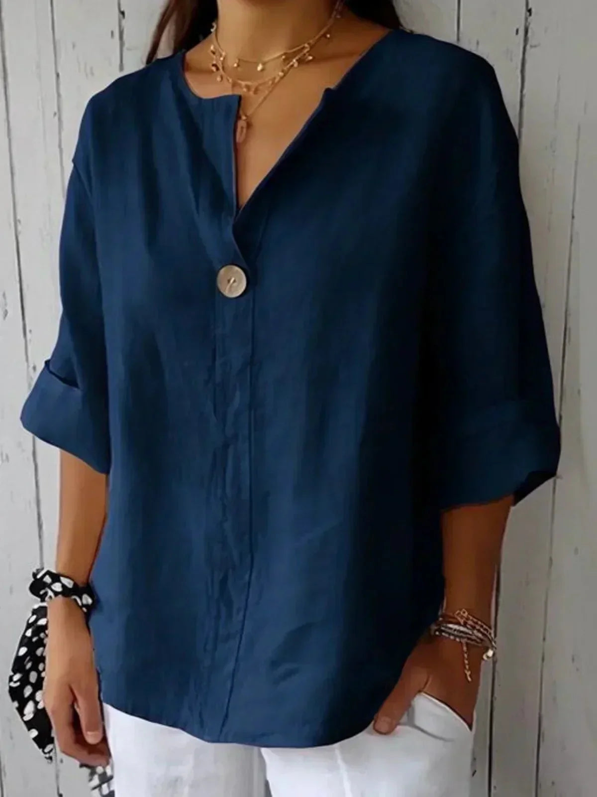 Barbara | Relaxed V-Neck Top