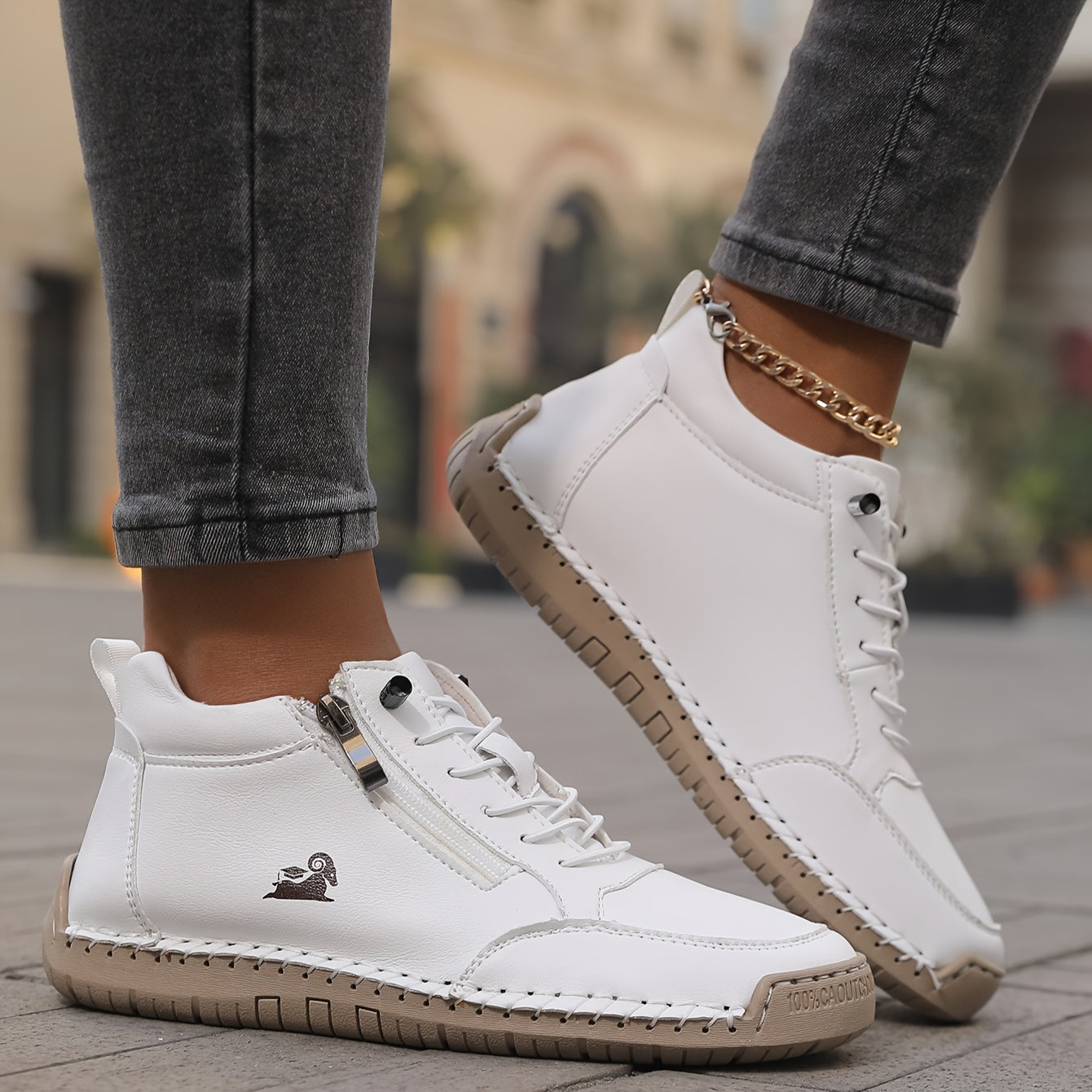 Françoise | Maison du Pied