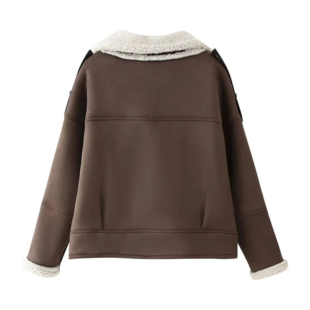 Charlotte’s Velvet Coat - myrale.com